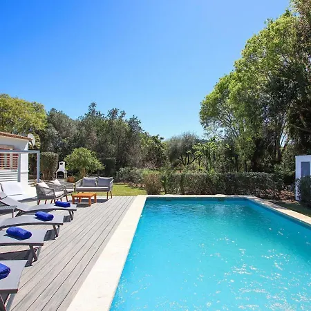 Holiday home Relax Just Outside Recently Renovated By Renthousing