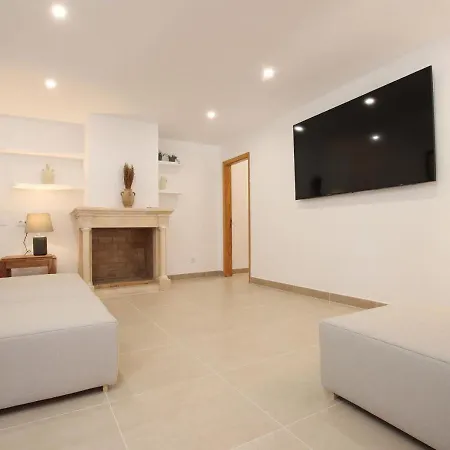 Relax Just Outside Recently Renovated By Renthousing * Pollenca