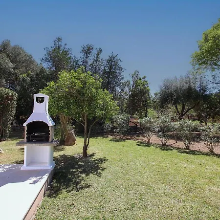Relax Just Outside Recently Renovated By Renthousing Holiday home *